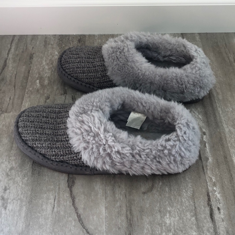 UGG rib-knit slippers